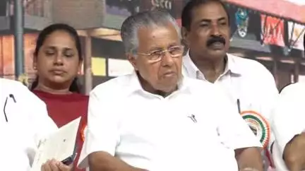 ആലുവ: നഗരത്തിലെ ഹൈടെക് മാർക്കറ്റിന്റെ ഉദ്ഘാടനം മുഖ്യമന്ത്രി പിണറായി വിജയൻ നിർവഹിച്ചു