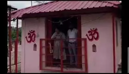 नरेन्द्रनगर: वार्ड-11 ढालवाला में पालिका अध्यक्ष निलंबी जलावन ने स्मार्ट मीटर को लेकर विद्युत विभाग के अधिकारियों के साथ की बैठक
