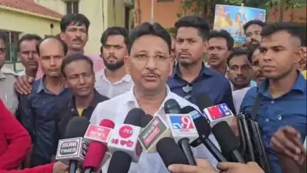 সিউড়ি ২: অনুব্রত মণ্ডল প্রসঙ্গে একাধিক মন্তব্য  করলেন কাজল শেখ তৃণমূলের মিছিল শেষ হওয়ার পরেই সাংবাদিকদের মুখোমুখি হয়ে