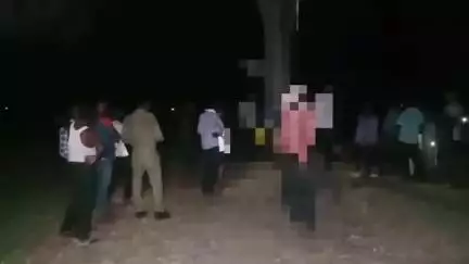 बबेरू: जमुनिहा पुरवा निवासी एक व्यक्ति ने खेतों में बाबुल के पेड़ पर फांसी लगाकर आत्महत्या की, पुलिस जांच में जुटी