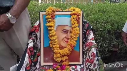 मल्हारगढ़: देश के प्रथम प्रधानमंत्री स्वर्गीय जवाहरलाल नेहरू की पुण्यतिथि मनाई गई, ब्लॉक कांग्रेस ने किया आयोजन