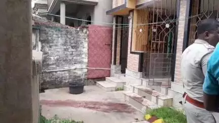 মেমারি ১: মেমারিতে খুন দম্পতি, পলাতক ছেলে