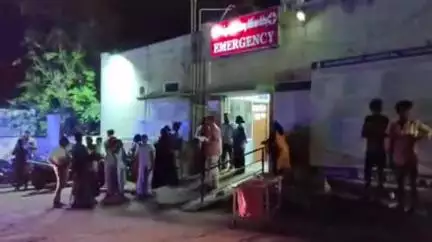 திருச்செங்கோடு: சட்டையாம்புதூரில் மின்சாரம் தாக்கி காயமடைந்த மூன்று பேர் சேலம் அரசு மருத்துவமனையில் அனுமதி