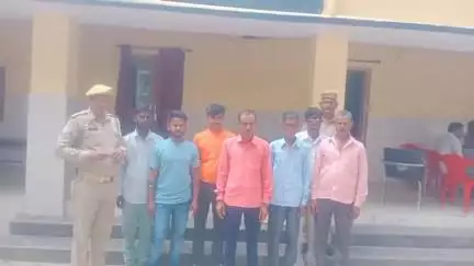 चकरनगर: रुझिया गांव में जमीनी विवाद के चलते पुलिस ने दो महिला समेत 9 लोगों को किया गिरफ्तार, भेजा न्यायालय