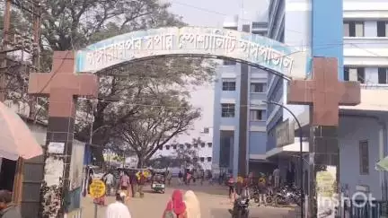 গঙ্গারামপুর: দুর্ঘটনাস্থলে কী করবেন? সাধারণ মানুষকে সচেতন করতে গঙ্গারামপুর ট্রাফিক পুলিশের উদ্যোগে ‘পথ বন্ধু’ শিবির