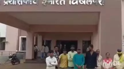 चिखलदरा: देवी पॉईंट येथील परिसर अतिक्रमणाच्या विळख्यात; स्थानिकांची व्यवसायासाठी जागेची नगर परिषदेला मागणी #Jansamasya