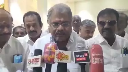 சிவகாசி: தமிழ் மாநில காங்கிரஸ் கட்சியின் நிர்வாகி இல்ல திருமண விழாவில் கலந்து கொண்ட கட்சியின் தலைவர் ஜிகே வாசன் செய்தியாளர் சந்திப்பு