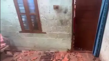 വർക്കല: കുടവൂരിൽ മരം വീണ് ബാലിക മരിച്ച വീട്ടിൽ വീണ്ടും അപകടം, മേൽക്കൂര തകർന്ന് ഗൃഹനാഥന് പരിക്ക്