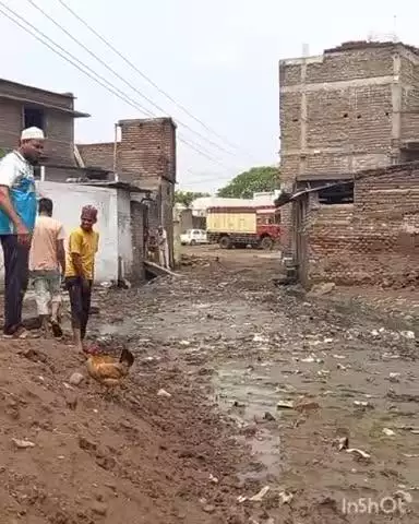 भातकुली: खोलापूर येथील मुख्य चौकातील रस्त्याची चिखलमय.#Jansamasya