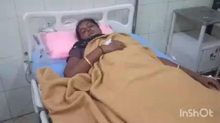રાણાવાવ: ઠોયાણા ગામે 4 સભ્યોને ફૂડ પોઇઝનીગ અસર થતા સારવાર માટે ભાવસિંહજી હોસ્પિટલમાં ખસેડવામાં આવ્યા