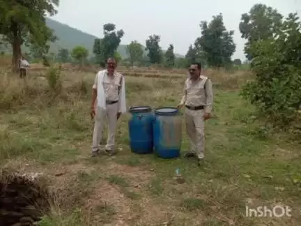 जागपुर में आबकारी विभाग की अवैध शराब के खिलाफ कार्रवाई, 960 किलो लाहन जब्त