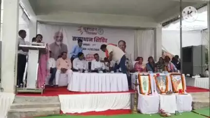 पोड़ी उपरोड़ा: तुमान में आयोजित सुशासन तिहार में कलेक्टर अजीत वसंत ने ग्रामीणों की समस्याएं सुनीं, कई मांगों का मिला त्वरित समाधान