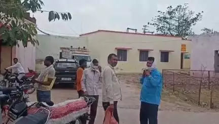 राठ: बसवारी गांव के पास संदिग्ध परिस्थितियों में नहर में डूबा मिला युवक का शव, पत्नी और बच्चों का रो-रो कर बुरा हाल