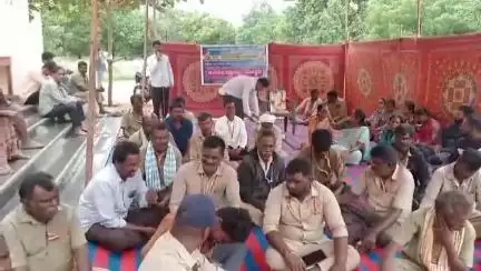 ಜಗಳೂರು: ಬೇಡಿಕೆ ಈಡೇರಿಕೆಗೆ ‌ಆಗ್ರಹಿಸಿ ಜಗಳೂರಲ್ಲಿ ಪೌರ ನೌಕರರ ಪ್ರತಿಭಟನೆ; ವಿವಿಧ ಸಂಘಟನೆಗಳಿಂದ ಬೆಂಬಲ