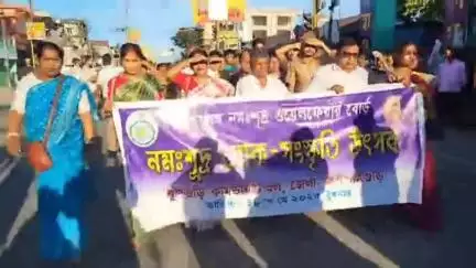ধূপগুড়ি: ধুপগুড়ি কমিউনিটি হলে  বর্ণাঢ‍্য শোভাযাত্রার মধ্য দিয়ে অনুষ্ঠিত হল নমঃশূদ্র লোক সংস্কৃতি উৎসব