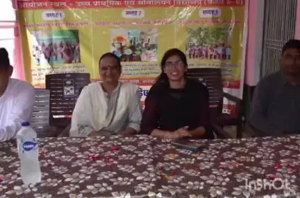 सिकंदराराऊ: अगसोली के प्राथमिक विद्यालय में समर कैंप का आयोजन, बीएसए ने छात्र-छात्राओं का बढ़ाया हौसला और दिए आगे बढ़ने के टिप्स