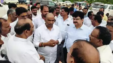 ఎం తుర్కపల్లి: జూన్ 6న వాసాలమర్రి కి సీఎం రేవంత్ రెడ్డి రాక, బహిరంగ సభ స్థలాన్ని పరిశీలించిన ప్రభుత్వ విప్, కలెక్టర్