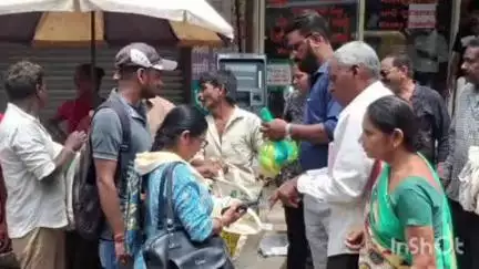સાણંદ: પોલ્યુશન કંટ્રોલ બોર્ડ અને નગરપાલિકા દ્વારા શહેરના વિવિધ વિસ્તારમાં નાગરિકોને માર્ગદર્શન આપવામાં આવ્યું