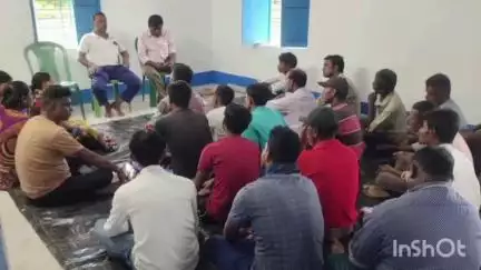 সন্দেশখালি ২: দলীয় সংগঠনকে শক্তিশালী করতে বেড়মজুরে অনুষ্ঠিত হলো তৃণমূলের বুথ কমিটির মিটিং