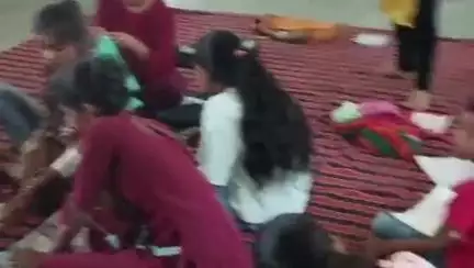 कुशलगढ़: कुशलगढ़ में कौशल विकास एवं अभिरुचि शिविर में बालक-बालिकाएं तन्मयता से कर रहे हैं सहभागिता