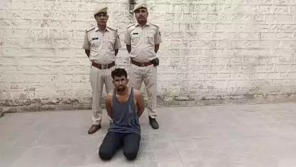 #Balotra: थाना कल्याणपुर द्वारा ‘‘ऑपरेशन अखरोट’’ के तहत अवैध बजरी से भरा डम्पर जब्त।
#BalotraPolice #BajriMafia #MMDR