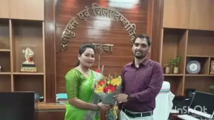 रमना: गढ़वा जिला परिषद अध्यक्ष शांति देवी ने डीसी कार्यालय में नवनियुक्त उपायुक्त दिनेश कुमार यादव का किया स्वागत