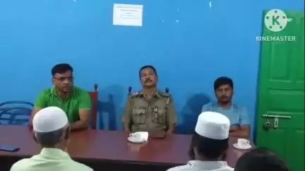 মগরাহাট ১: আসন্ন ঈদ উপলক্ষে উস্তি গ্রাম পঞ্চায়েতের পক্ষ থেকে সর্বস্তরের মানুষদের সঙ্গে নিয়ে একটি আলোচনা বৈঠক করা হয়