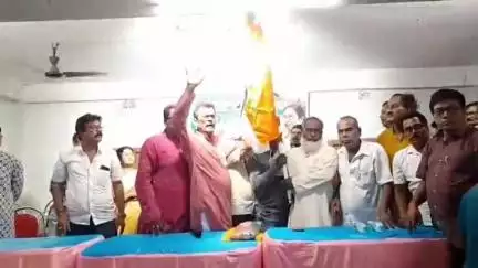 হাঁসখালি: দক্ষিণ পাড়ার সিপিআইএম পঞ্চায়েত সদস্যের ৮০ জন সহকর্মী নিয়ে তৃণমূলে যোগ