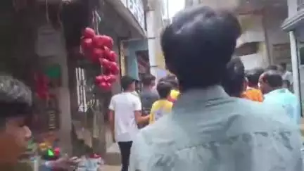 सनहौला: जे जे मार्केट सन्हौला में बाइक चोरी के शक में भीड़ ने एक नाबालिग को पीटा