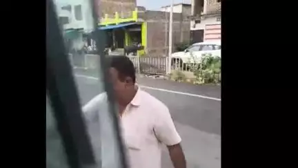 सुसनेर: विधायक का अनोखा अंदाज, खुद बस चलाकर कार्यकर्ताओं संग कार्यक्रम स्थल पहुंचे