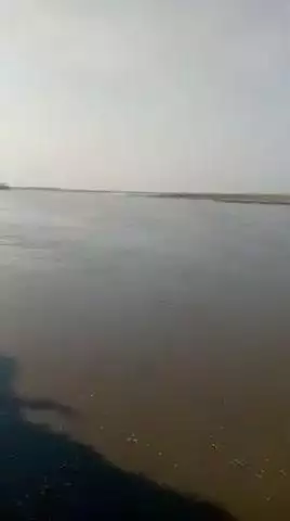 बेलहरी सरसंडा, घाघरा नदी का कटान रोकने के लिए जो कार्य हो रहा है वो साही से नहीं हो रहा है मौके पर पहुंच कर जांच की जाएं
