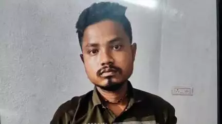 কুশমুণ্ডী: দক্ষিণ দিনাজপুর জেলা আদালতে তোলা হল সীমান্ত পেরিয়ে আসা বাংলাদেশি যুবককে