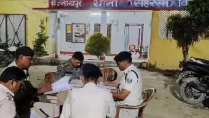 सलखुआ: बैजनाथपुर थाना में लंबित मामलों की समीक्षा, त्वरित निपटान के निर्देश