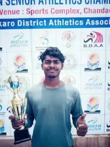 पोटका: झारखंड स्टेट एथलेटिक्स चैंपियनशिप में जादूगोड़ा के छात्र हेमंत सोरेन ने बाजी मारी