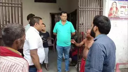 बिदुपुर: वैशाली: जिला पदाधिकारी यशपाल मीणा ने रहिमापुर कंचनपुर पंचायत में सरकार की कल्याणकारी योजनाओं का जायजा लिया