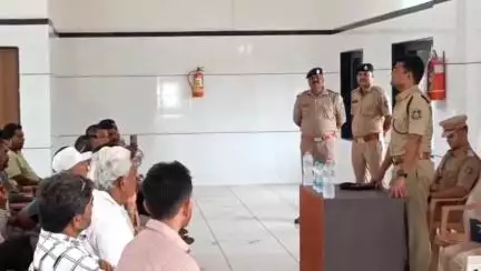 લીલીયા: લીલીયાના પૂજાપાદર ગામે પોલીસ અધિક્ષક ના અધ્યક્ષ સ્થાને લોક દરબાર યોજાયો