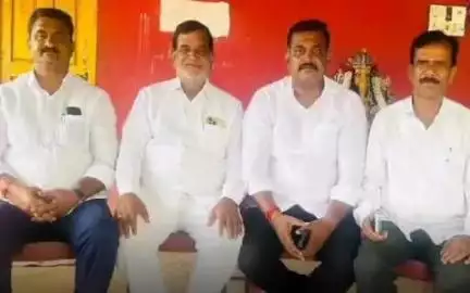 భిక్కనూర్: డబుల్ బెడ్ రూమ్ ఇండ్ల కోసం బిఆర్ఎస్ నాయకులుధర్నాలు చేయడం సరైందికాదు భిక్కనూరుమండల కాంగ్రెస్ పార్టీ అధ్యక్షులు భీమిరెడ్డి
