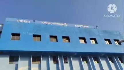 নয়াগ্রাম: নয়াগ্রামের জঙ্গল লাগোয়া এলাকার  রাজ্য সড়কে পথ দূর্ঘটনায় গুরুতর আহত এক বাইক আরোহী