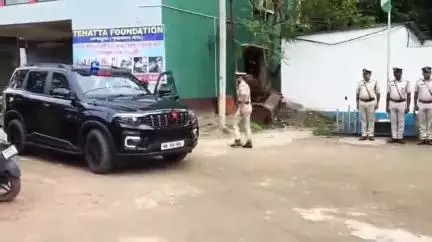জলঙ্গি: সাগরপাড়া থানা পরিদর্শনে মুর্শিদাবাদ জেলা পুলিশ সুপার IPS কুমার সানি রাজ