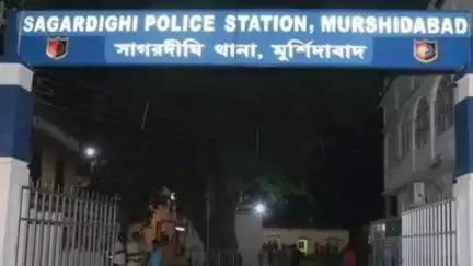সাগরদিঘি: সাগরদিঘী থানায় এলাকায় বিশেষ টহলদারি পুলিশের উদ্যোগে
