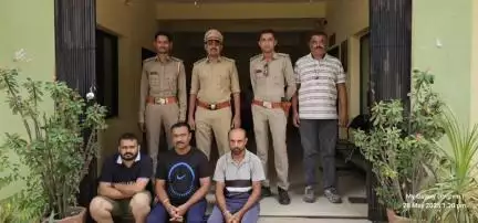 તાલાળા: તાલાલા વન વિભાગ એ વન્યજીવોને રંજાડ કરતાં ત્રણ ઈસમો ને હડમતીયા વિસ્તારમાંથી ઝડપી પાડ્યા