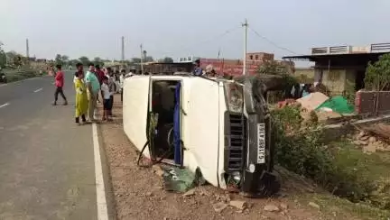 आनंदपुरी: आनंदपुरी में गलत दिशा से आई तेज रफ्तार बोलेरो ने मारी टक्कर, चालक नशे में पाया गया