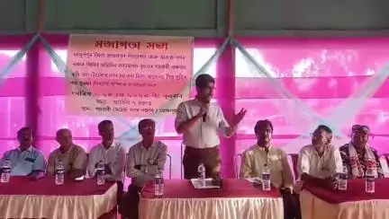 তামুলপুৰ: তামুলপুৰৰ মহেন্দ্ৰ নগৰত তীৰ জুৱা মদৰ বিৰুদ্ধে সজাগতা সভা, উপস্থিত থাকে জিলা আয়ুক্ত পংকজ চক্ৰৱৰ্তীয়ে