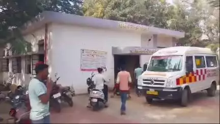 रावेर: कोळवद गावातील गंगापुरी नगरात आजाराला कंटाळून इसमाची स्वतःचा गळा कापून आत्महत्या, यावल पोलीस ठाण्यात नोंद