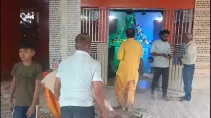 उचेहरा: हत्था बाबा धाम में विशेष पूजा अर्चना के साथ मनाया गया वार्षिक उत्सव