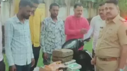 बदनापूर: मोठ्या पुलावर छ.संभाजी नगर महामार्गावर पोलिसांनी अवैध गांजा वाहतूक करणारा इसम घेतला ताब्यात, 3की.839 ग्राम गांजा जप्त