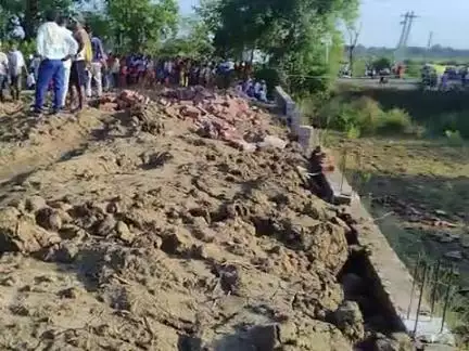 line marne se ek ka maut #jehanabad to kinjar road jhunathi ke aash pass ka ye ghatna hai