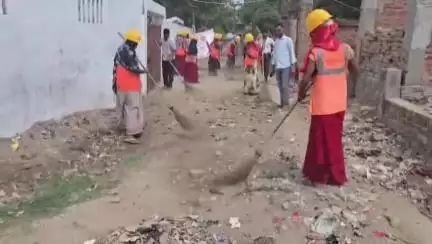 इटवा: परशुराम नगर वार्ड में अहिल्याबाई होल्कर की स्मृति में विशेष सफाई अभियान चलाया गया, अधिशासी अधिकारी रहे मौजूद