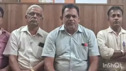 सावंतवाडी: वीज अधिकारी आढावा बैठकीत चुकीची माहिती देतात, समस्‍या जैसे थे: ॲड. नंदन वेंगुर्लेकर #jansamasya