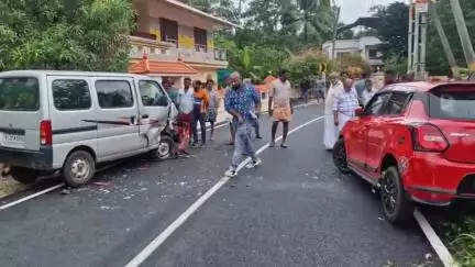പുനലൂർ: അഞ്ചൽ പനച്ചിവിളയിൽ കാറും വാനും കൂട്ടിയിടിച്ച് അപകടം